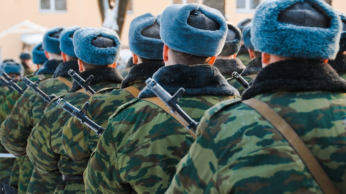 Ruská armáda se chlubí „dobrovolníky“ z Ukrajiny. Našli je mezi zajatci